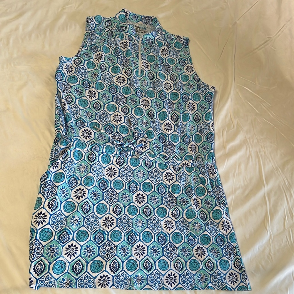 Women’s IBKUL golf dress with pockets. Size large. Sleeveless